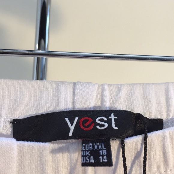 Yest Insider 8504 Stretch White Capris Leggings Activewear Size 14 - Picture 3 of 16